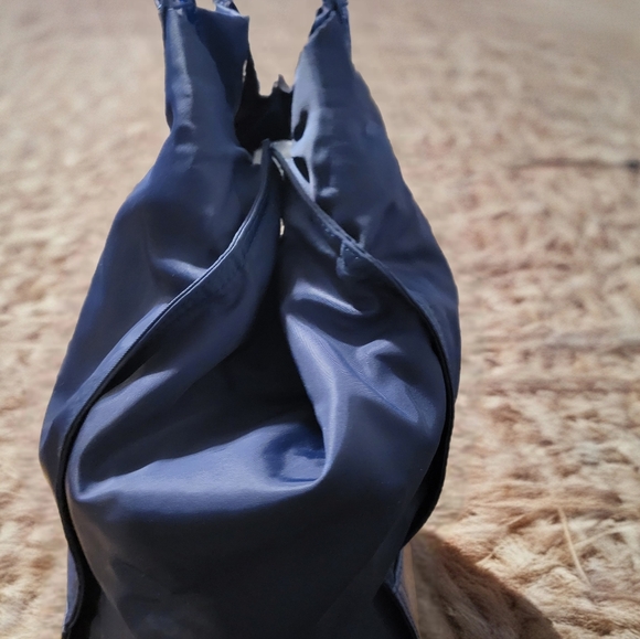 TORY BURCH ELLA nylon TOTE Navy Blue Tote Bag. SNAP Closure On Sides. - Picture 5 of 11